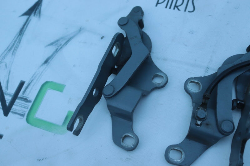 BMW 1 SERIES E87 2004-2013 PAIR OF BONNET HINGE RIGHT & LEFT SIDE 7060559 /60 *3