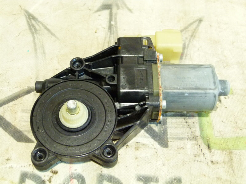 RANGE ROVER SPORT 13-17 DOOR WINDOW MECHANISM MOTOR GENUINE E840368002A
