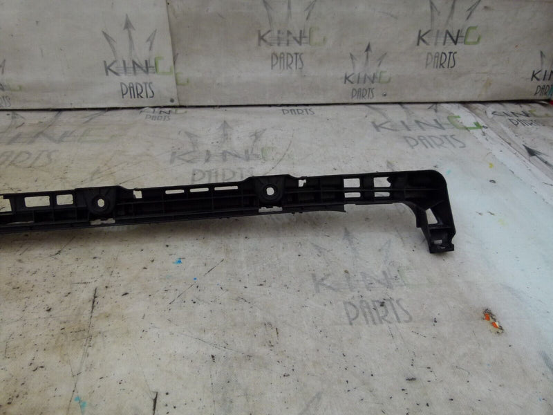 VW GOLF MK7 2013-2017 REAR BUMPER CENTRE BRACKET GENUINE 5G6807863