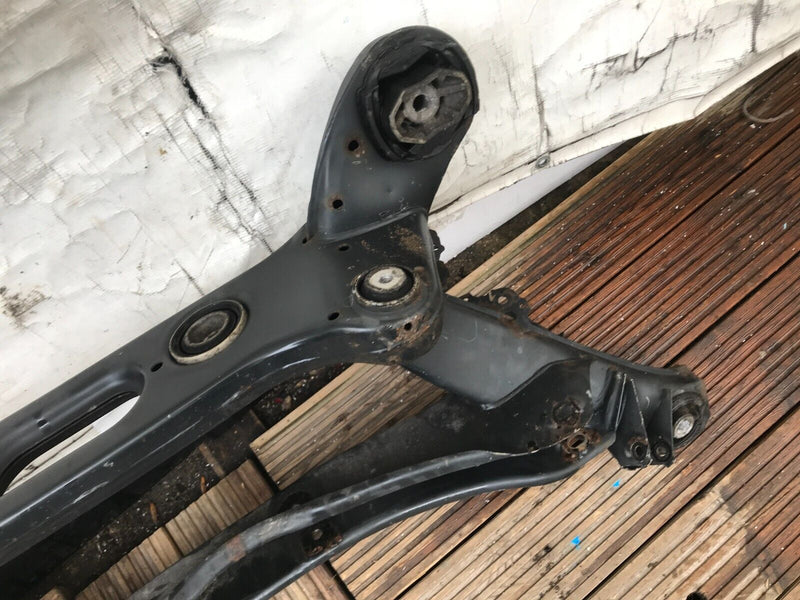 MERCEDES C-CLASS W205 1.6 DIESEL REAR SUBFRAME SUSPENSION CARRIER A2053508009