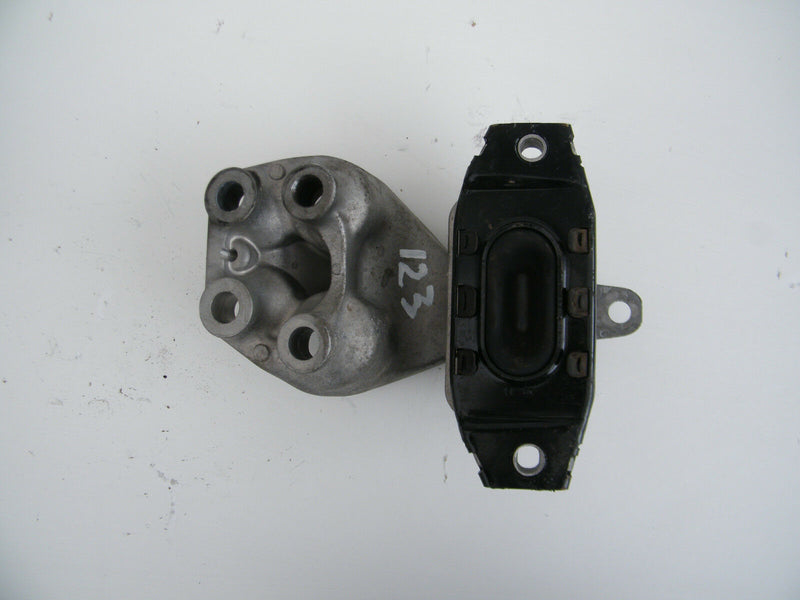 VAUXHALL MOKKA 2012-2016 AUTOMATIC ENGINE MOUNTING LEFT HOLDER BRACKET 2.0 CDTI