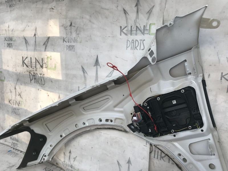 AUDI E-TRON 2018-ON RIGHT SIDE FRONT FENDER WING PANEL & CHARGING FUEL FLAP