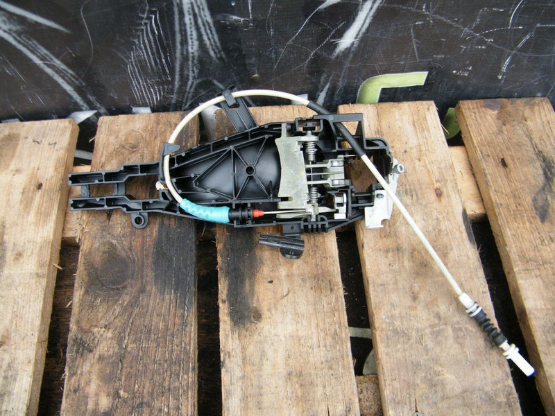 BMW X6 E71 2007-2014 O/S/F Right Side Front Outside Door Lock Carrier