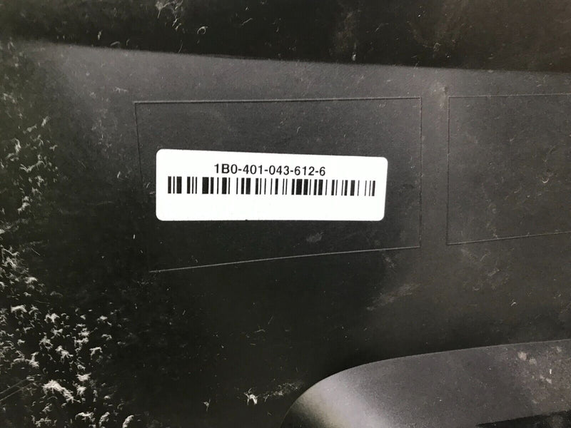 VOLVO XC40 R-DESIGN 2018-2022 FRONT BUMPER PDC GENUINE 31449359