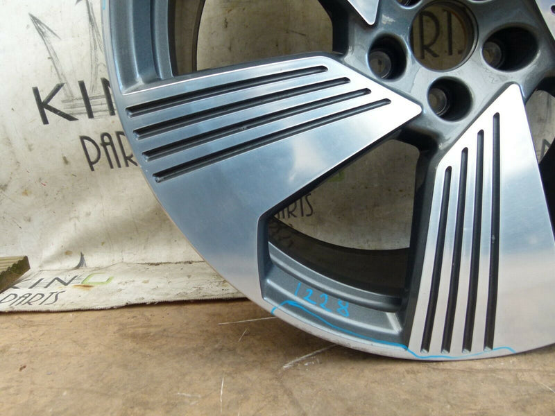 AUDI E-TRON GENUINE ALLOY WHEEL RIM 21" 9.5Jx21H2 ET36 4KE601025 F