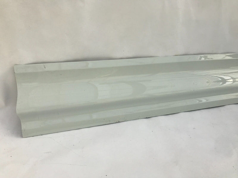 PORSCHE MACAN S T GTS 2022  FRONT DOOR PANEL TRIM MOULDING RIGHT SIDE 95B837890