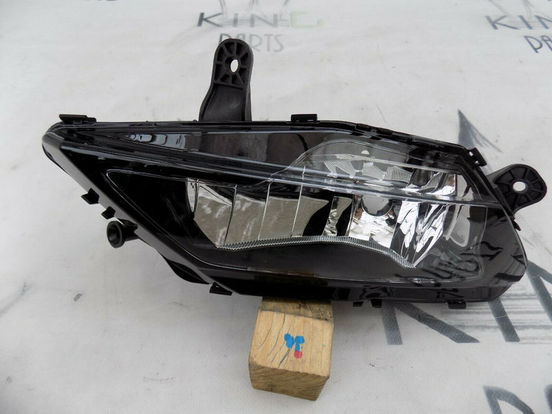 VAUXHALL INSIGNIA 2017-ON FRONT LEFT HALOGEN BUMPER FOG LIGHT NEW 13460223