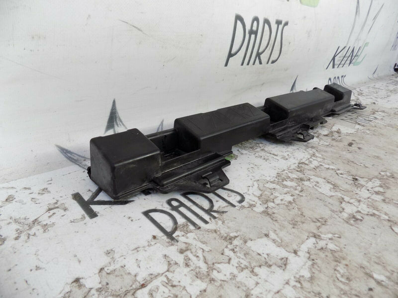 BMW 1 SERIES F20 M SPORT HOLDING STRIP MOUNT BRACKET HOLD R2 RIGHT O/S 7240914