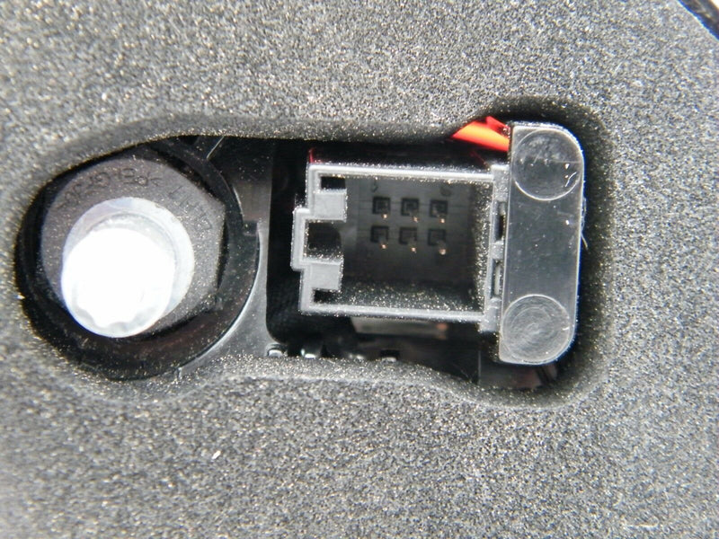 AUDI A4 B9 2015-2017 SALOON LHD LEFT SIDE N/S INNER TAILGATE LAMP LIGHT LED 8W