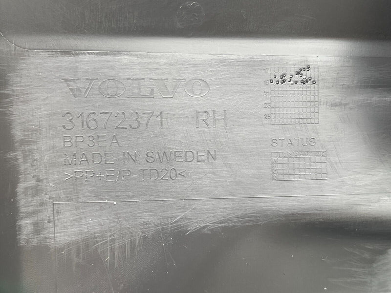 VOLVO XC90 MK2 2016-ON RIGHT DRIVER SIDE SKIRT SILL TRIM COVER 31672371