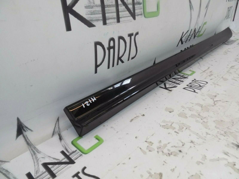 VOLVO XC90 2007-2014 FRONT RIGHT DOOR TRIM MOULDING BLACK GLASS 31347655