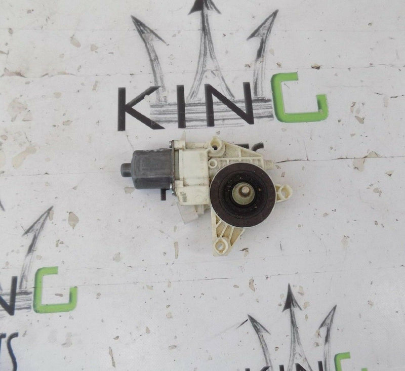 MB C CLASS W204 2007-2014 DRIVER SIDE FRONT DOOR WINDOW MOTOR A2048200242