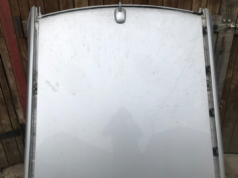 MERCEDES W212 2009-2016 GENUINE BODY CUT PART ROOF PANEL & SHARK ANTENNA