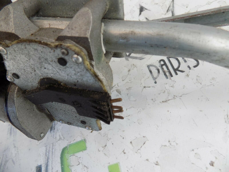 VOLKSWAGEN AMAROK 2010-ON WIPER MOTOR AND MECHANISM RHD *PLUG DAMAGE*