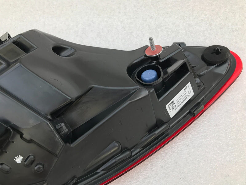 MERCEDES W206 ESTATE 2021-ON *8 PIN REAR FENDER LIGHT LEFT SIDE A2069061501