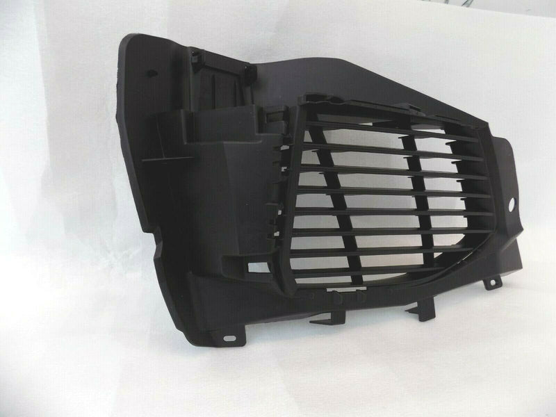 PEUGEOT 3008 MK2 2016-ON FRONT BUMPER RIGHT FOG LIGHT SURROUND TRIM /S53-16