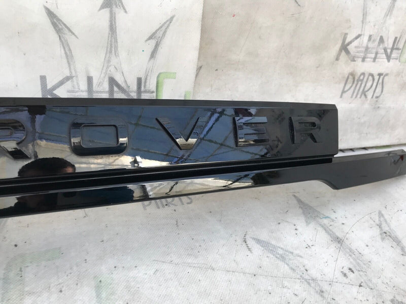 RANGE ROVER EVOQUE L551 2019-ON TAILGATE MOULDING GENUINE K8D2402A30A