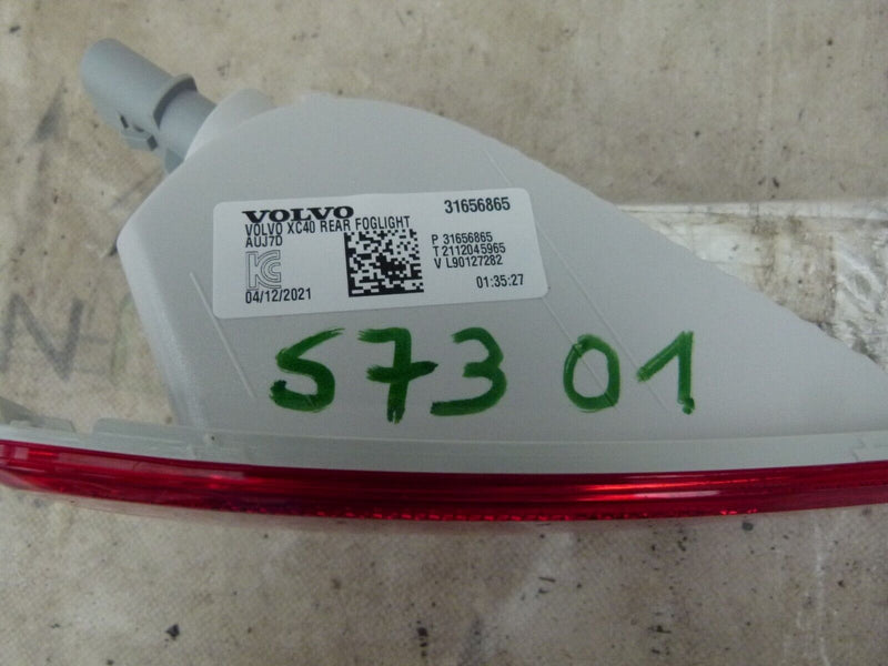 VOLVO XC40 2018-22 REAR LEFT BUMPER REFLECTOR TRIM GENUINE 31656865 S73-01
