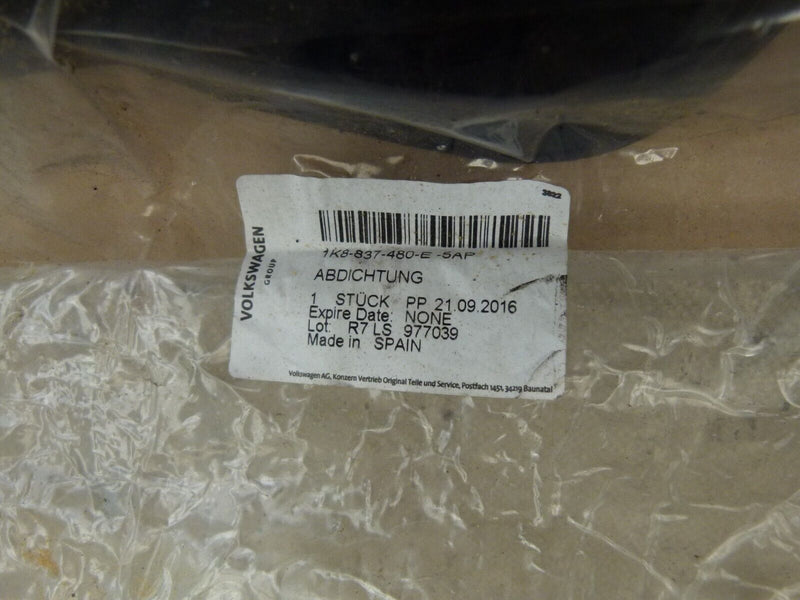 VW SCIROCCO MK3 2008-14 FRONT LEFT DOOR RUBBER SEAL GENUINE 1K8837480