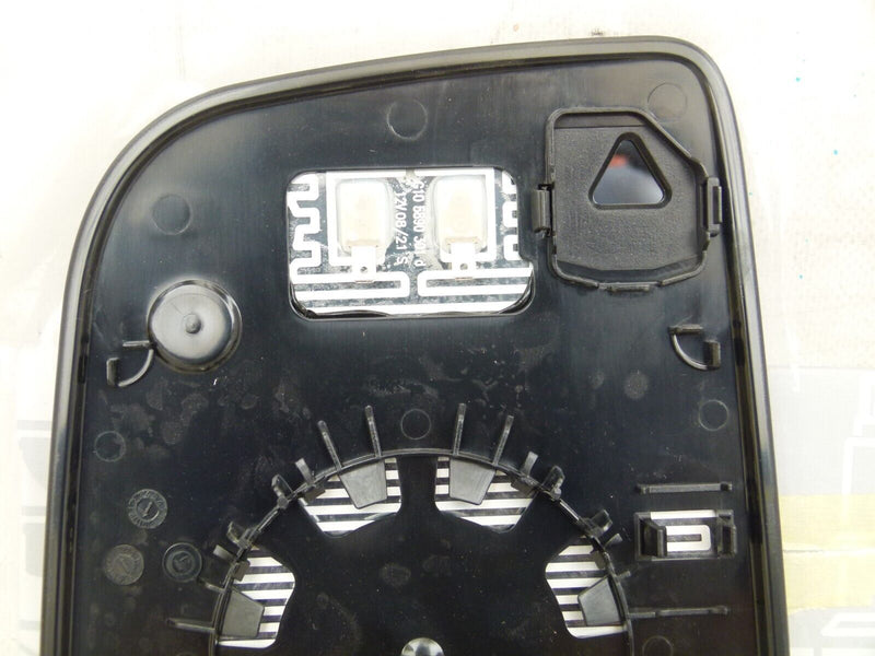 MERCEDES-BENZ RIGHT EXTERIOR TOP WING MIRROR GLASS GENUINE A0028115333