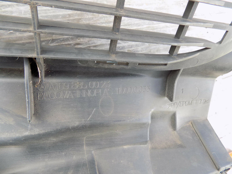 MERCEDES A CLASS A169 W169 2004-2007 FRONT BUMPER UPPER AND LOWER GRILLS (A4390)