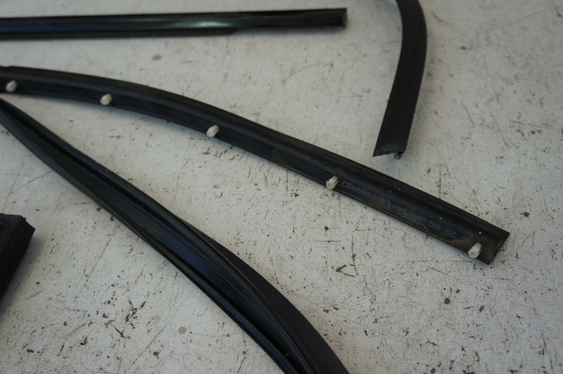 BMW 5 SERIES E60 M5 2003-2010 REAR LEFT DOOR TRIM STRIP MOULDING SEAL KIT