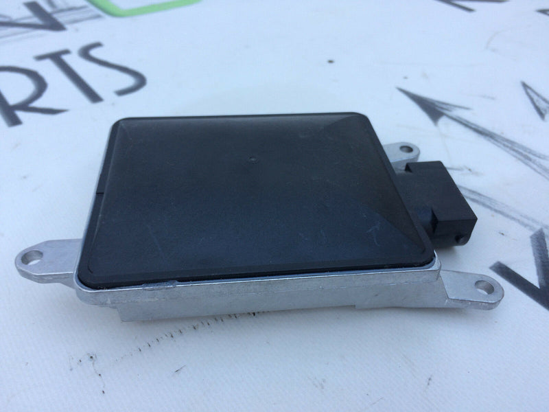 PORSCHE MACAN 2014-2017 REAR RIGHT LANE CHANGE ASSISTANT CONTROL UNIT 8T0907568B