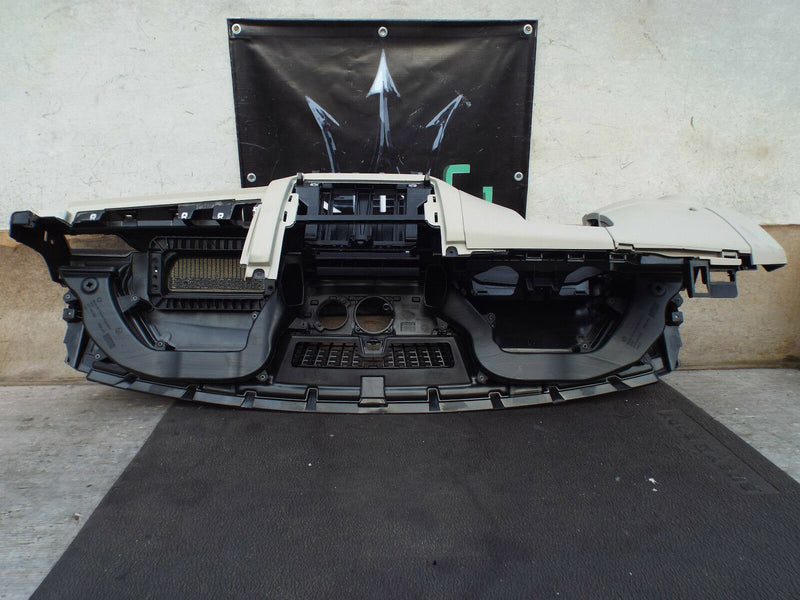 SKODA SUPERB MK3 3V0 2015 2016 GENUINE BEIGE & BLACK DASHBOARD NO AIRBAG KIT NEW