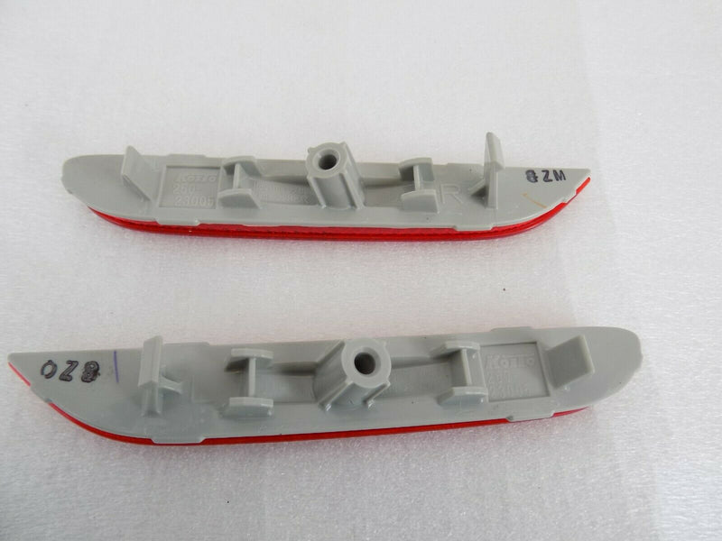Nissan Rear Bumper Reflector Lens Left / Right 26565-JJ90A / 26560-JJ90A /S08-40