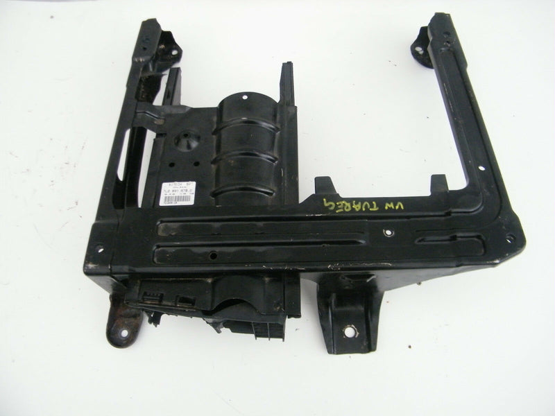 VW TOUAREG 7L 2002-2006 DRIVER SEAT RIGHT FRONT BRACKET FRAME BODY 7L0881678D