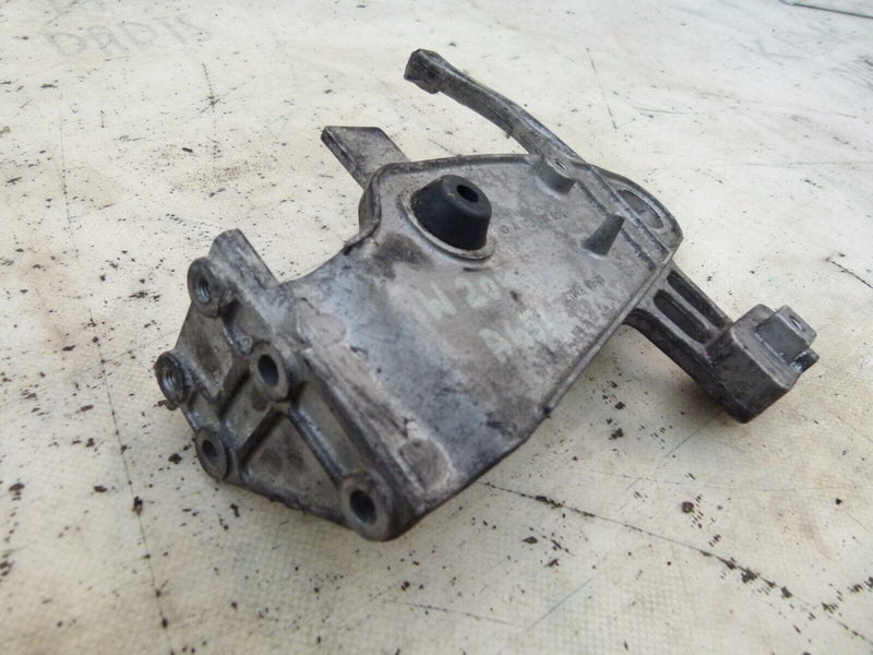 MERCEDES C W204 2007-2011 AIR FILTER MOUNTING BRACKET GENUINE A6510900041