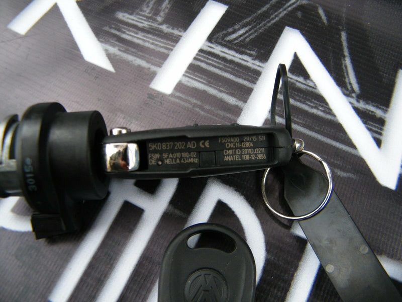 VW Golf 2011-14 Tiguan Touran up Genuine Keys Set Remote Key Ingintion Door Lock