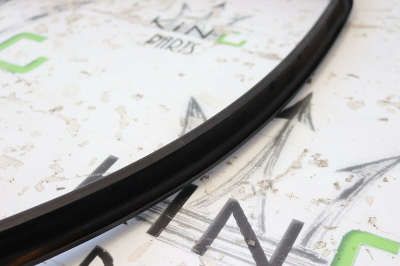 BMW 3 SERIES E91 2005-2013 TOURING FRONT RIGHT WINDOW FRAME + SEAL 7060206