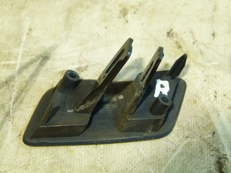 RANGE ROVER SPORT 13-17 RIGHT HEADLIGHT COVER PLUG GENUINE DK6213L018AA