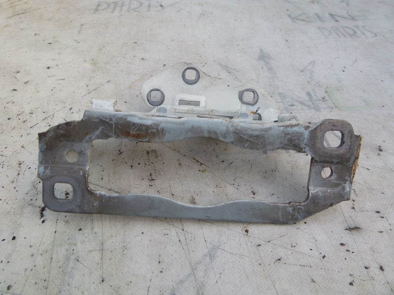 MERCEDES C W204 2007-11 BONNET HOOD RIGHT SIDE HINGE GENUINE A2048800828