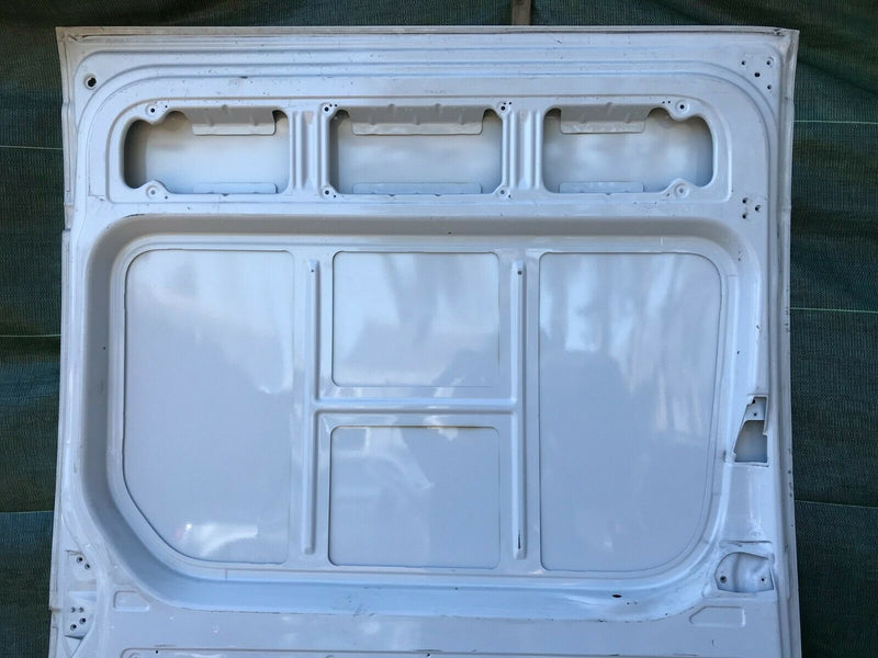 MERCEDES SPRINTER 906 2006-17 LEFT PASSENGER SIDE SLIDING DOOR PANEL