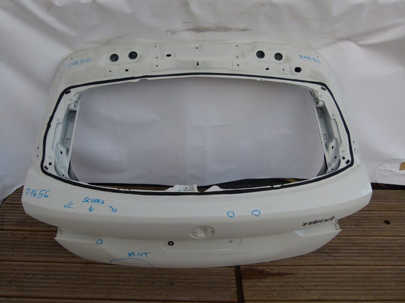 BMW 1 SERIES F40 2019-ON GENUINE REAR TAILGATE PANEL in WHITE
