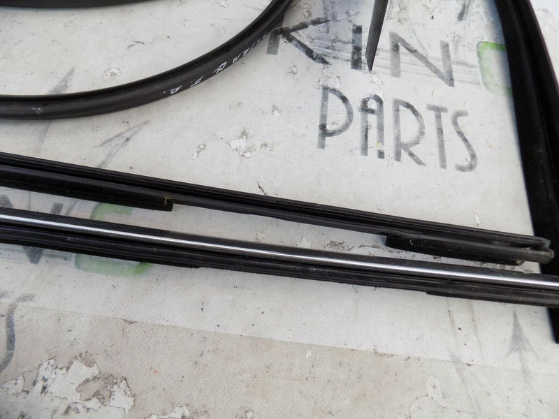 VAUXHALL ASTRA J MK6 2009-2014 FRONT RIGHT DOOR SEAL TRIM RUBBER TRIMS