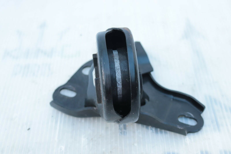 MINI COOPER S R55 R56 R57 2007-2013 REAR LEFT SPINDLE TRAILING MOUNT BRACKET *3