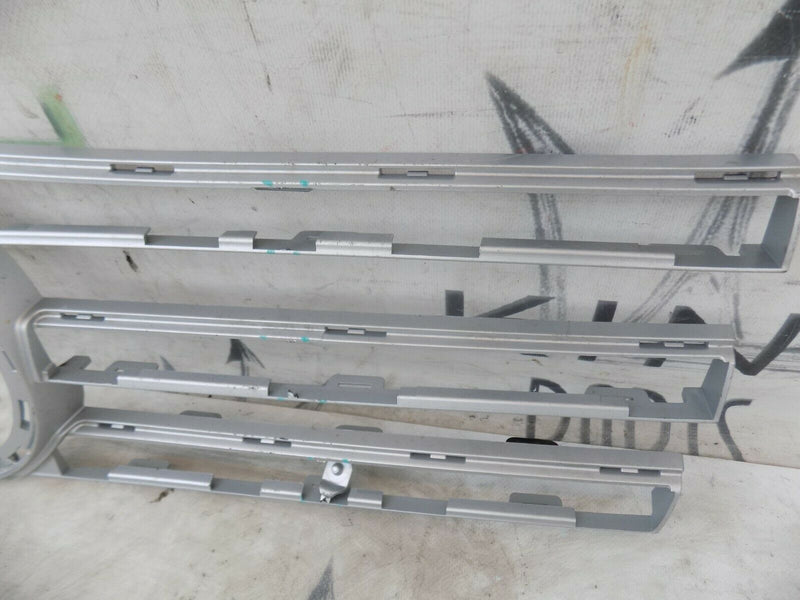 MERCEDES-BENZ G-CLASS W463 2018-ON FRONT BUMPER GRILL  INNER A4638881300 SILVER