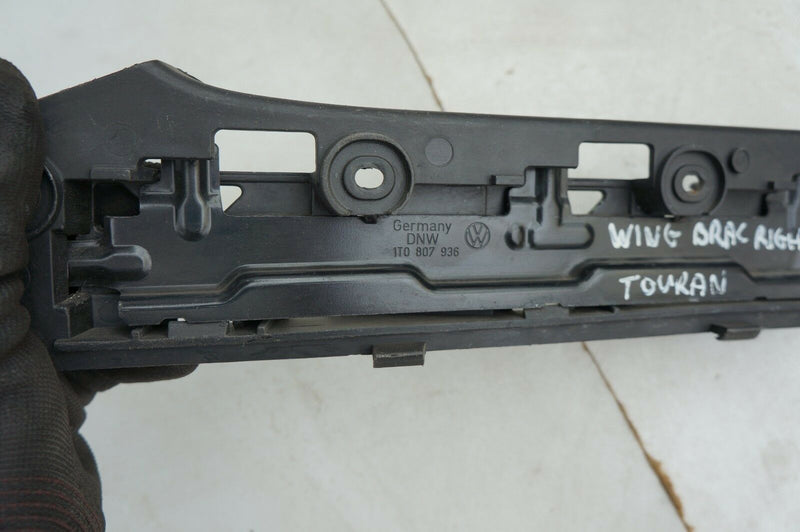 VW TOURAN MK1 2003-2015 FRONT DRIVER RIGHT SIDE BUMPER BRACKET 1T0807936