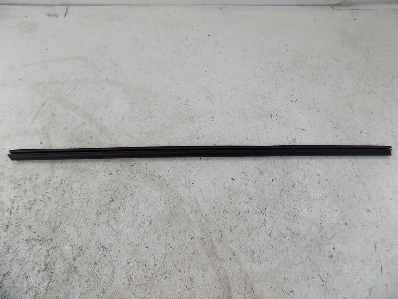 BMW X5 E70 FRONT INNER INSIDE CHANNEL SEALING LEFT N/S NEW 7207217 (S27-13)