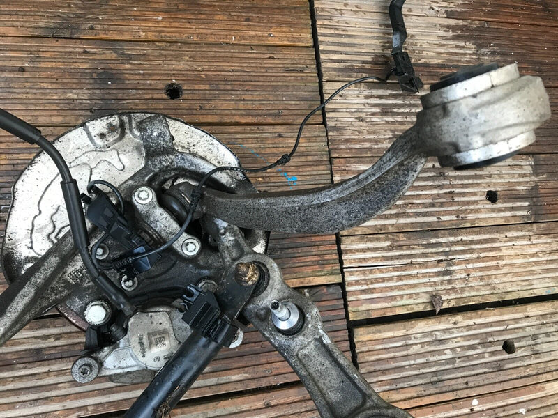 MERCEDES W205 1.6 DIESEL LEFT SIDE FRONT LEG 4x WISHBONE, HUB, CALIPER GAS STRUT