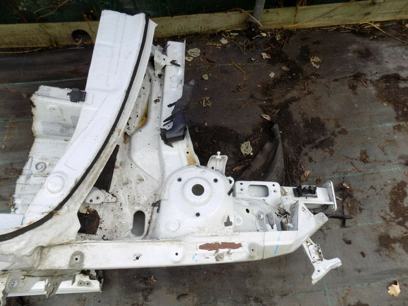AUDI A3 8V 2014-2018 FRONT RIGHT FLITCH CUT A POST QUARTER