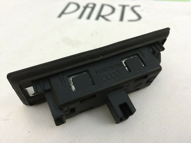 AUDI A5 S5 Q2 Q5 SQ5 2018- LICENCE PLATE LIGHT LED LEFT or RIGHT 85mm 8W6943021A