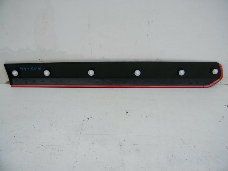 VAUXHALL COMBO D 2012-ON LEFT REAR SIDE EXTERIOR MOULDING TRIM 95511669 (B03-44)