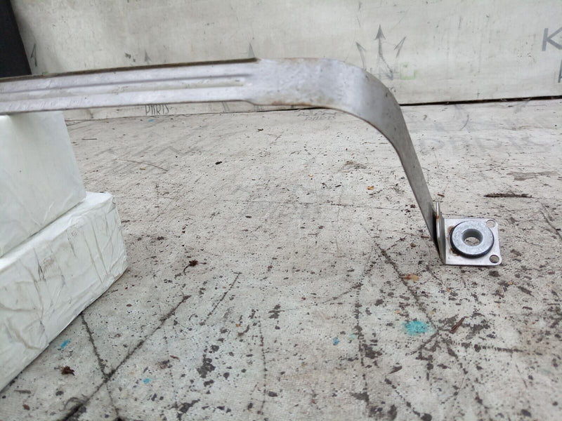 MERCEDES GLC X253 2.0PETROL RIGHT SUPPORT FUEL TANK MOUNTING BRACKET A2054700040