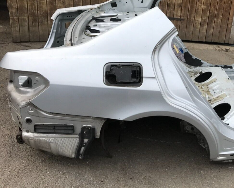MERCEDES W212 2009-16 RIGHT SIDE REAR BODY CUT PART QUARTER PANEL PILLAR C