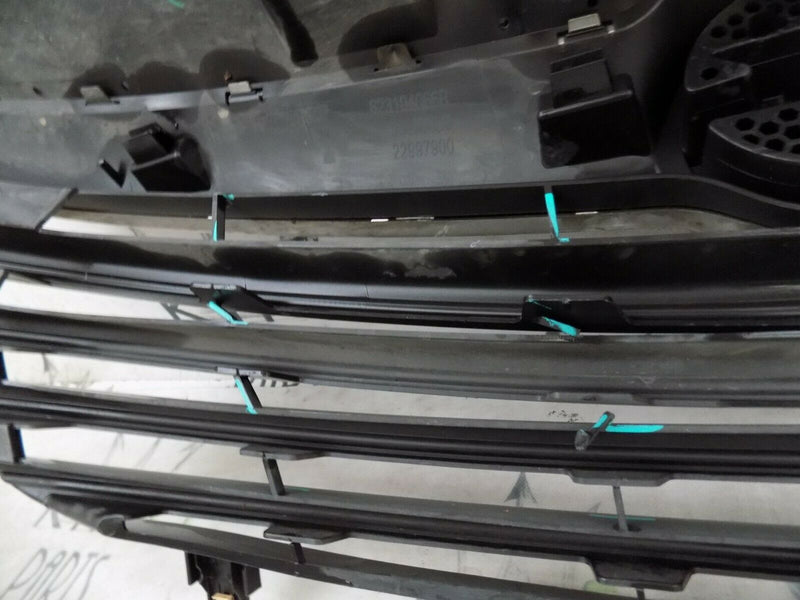 VAUXHALL VIVARO MK3 X82 2014-2019 GRILL FRONT BUMPER GENUINE  623104066R