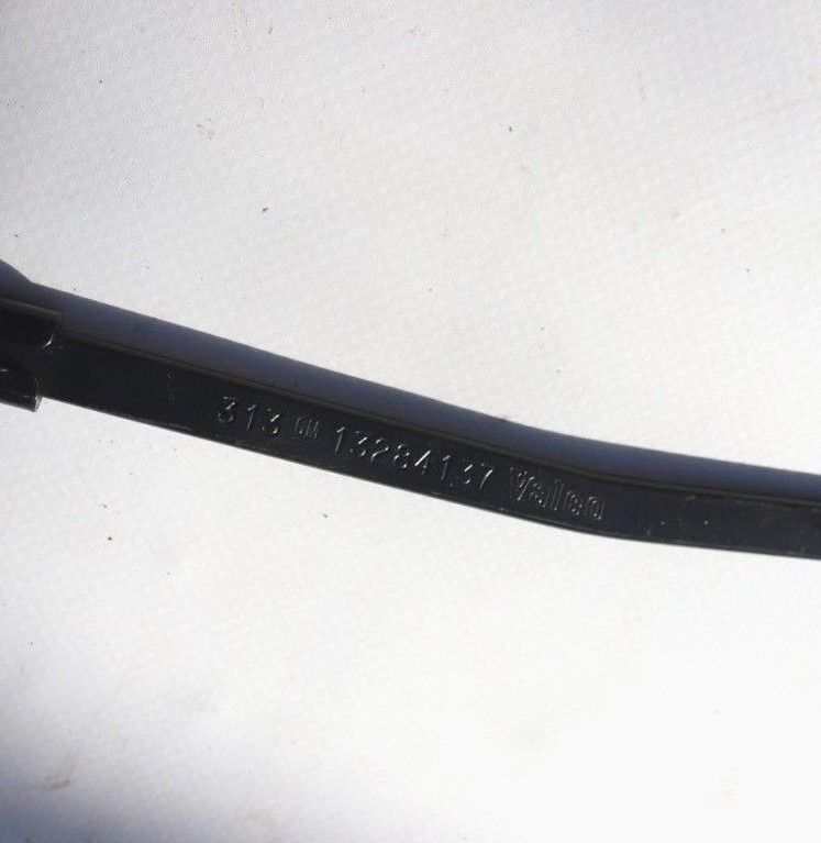 VAUXHALL CORSA D 2006-2014 PAIR OF FRONT WIPER ARM LH RH 13284135 13284137